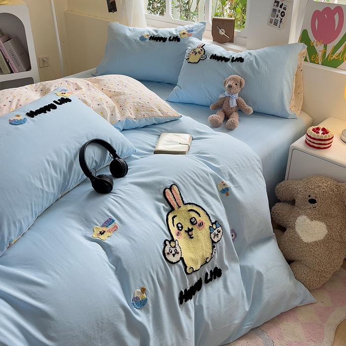 91家纺网 家纺一手货源 找家纺 眠帛家居 2024新款加厚磨毛水洗棉毛巾绣加印大版卡通四件套 卡哇伊