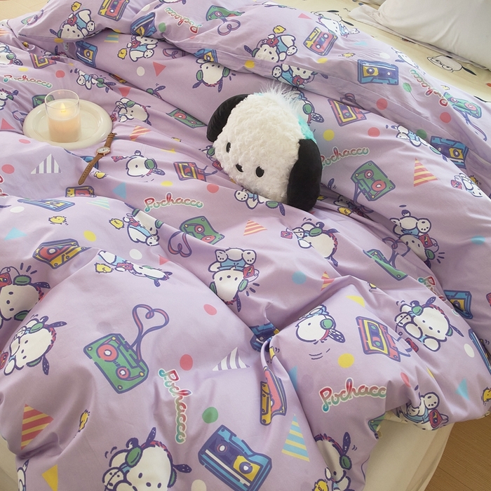 91家纺网 家纺一手货源 找家纺 蘭菲家纺 2024新款全棉小版卡通三丽鸥单被套 演唱会.紫