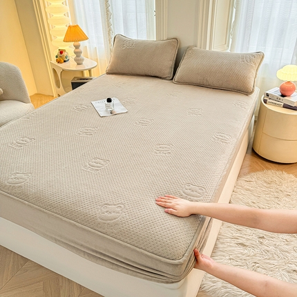 居眠 2024新款牛奶绒超声波like小熊夹棉大豆床笠 Like熊-浅驼