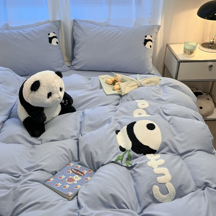 91家纺网 家纺一手货源 找家纺 葡萄家 2024新款超柔水洗棉毛巾绣四件套熊猫天空蓝