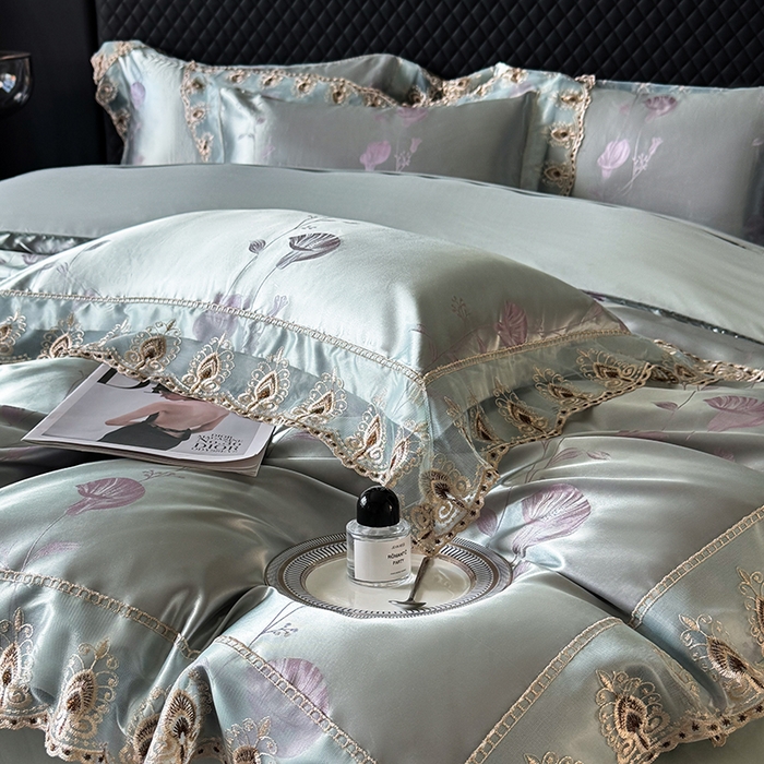 91家纺网 家纺一手货源 找家纺 七夜居 2025新款蕾丝花边欧式贡缎提花四件套礼盒装 春风忆