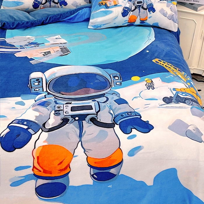 91家纺网 家纺一手货源 找家纺 （总）浩诚 2024新款大版卡通高克重加厚保暖牛奶绒四件套太空人宇航员系列-原创设计