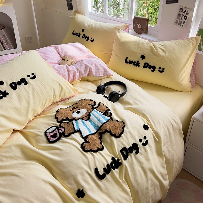 91家纺网 家纺一手货源 找家纺 眠帛家居 2024新款加厚磨毛水洗棉毛巾绣加印大版卡通四件套 可可