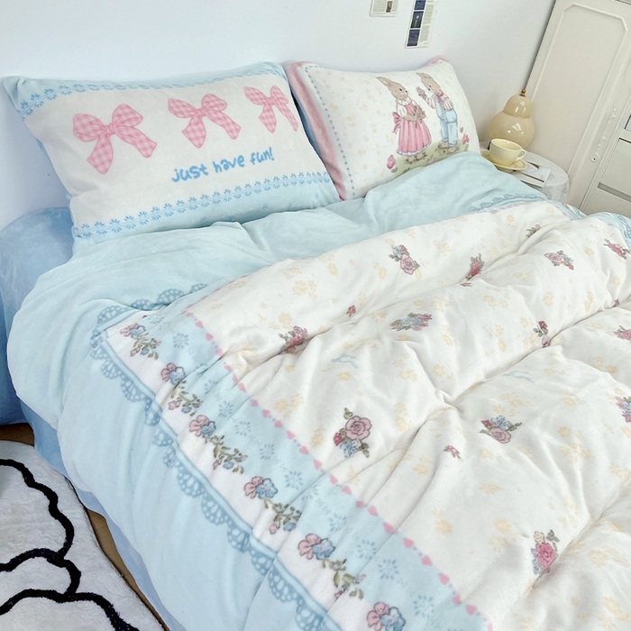 91家纺网 家纺一手货源 找家纺 浩诚 2024新款ins风牛奶绒印花四件套 爱丽丝