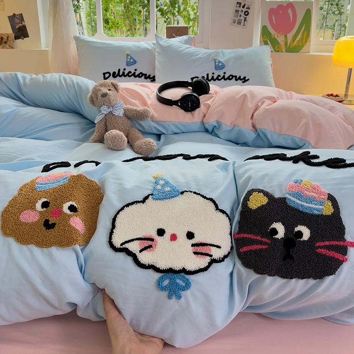 91家纺网 家纺一手货源 找家纺 眠帛家居 2024新款加厚磨毛水洗棉毛巾绣加印大版卡通四件套 花花