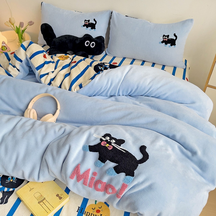 91家纺网 家纺一手货源 找家纺 乐童家纺 2024新款高克重牛奶绒小清新印＋绣系列四件套 哈基米