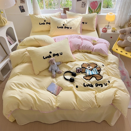 91家纺网 家纺一手货源 找家纺 眠帛家居 2024新款加厚磨毛水洗棉毛巾绣加印大版卡通四件套 可可