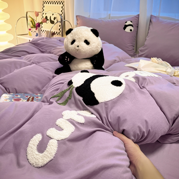 91家纺网 家纺一手货源 找家纺 葡萄家 2024新款超柔水洗棉毛巾绣四件套熊猫香芋紫