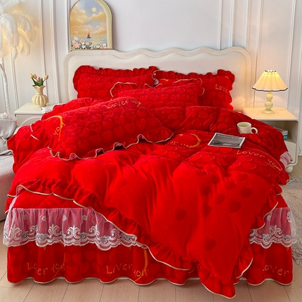 宜凡家纺 2024新款牛奶绒印花夹棉花边床裙四件套 心动时刻 大红