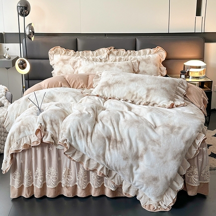 91家纺网 家纺一手货源 找家纺 （总）宜凡家纺 2024新款高克重牛奶绒兔绒床裙四件套