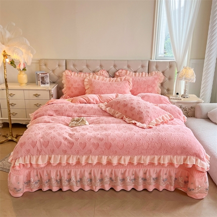 91家纺网 家纺一手货源 找家纺 （总）宜凡家纺 2024新款A类牛奶绒剪花绒床盖四件套