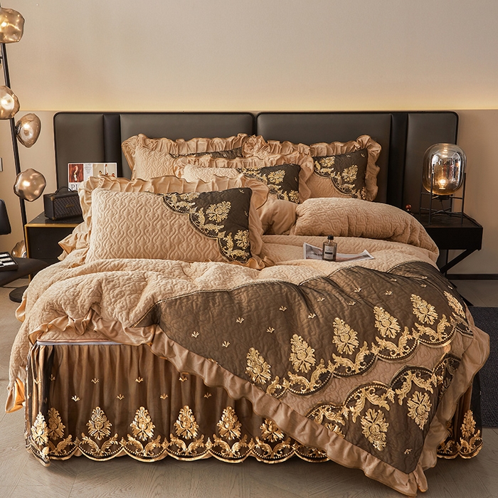 91家纺网 家纺一手货源 找家纺 罗艺轩 2024新款高克重水晶绒夹棉床裙四件套-欧典风尚 欧典风尚-香槟色