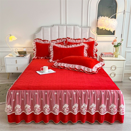 宜凡家纺 2024新款牛奶绒雕花绒床裙三件套 山茶花