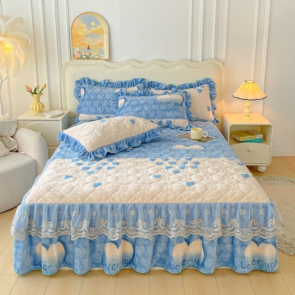 宜凡家纺 2024新款牛奶绒印花夹棉花边床裙三件套 心动时刻 蓝