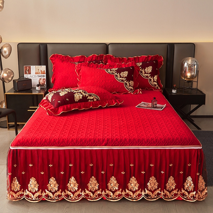 91家纺网 家纺一手货源 找家纺 罗艺轩 2024新款高克重水晶绒夹棉床裙四件套-欧典风尚 欧典风尚-喜庆红