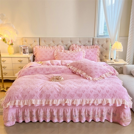 91家纺网 家纺一手货源 找家纺 （总）宜凡家纺 2024新款A类牛奶绒剪花绒床盖四件套