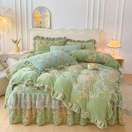 91家纺网 家纺一手货源 找家纺 （总）宜凡家纺 2024新款牛奶绒印花夹棉花边床裙四件套