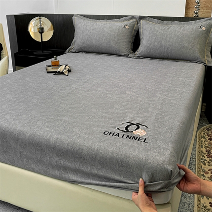 91家纺网 家纺一手货源 找家纺 （总）灰鲸 2025新款秋冬加厚磨毛刺绣床笠