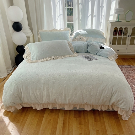 91家纺网 家纺一手货源 找家纺 （总）艾咪-Amy ntmy 花边款加厚雕花牛奶绒四件套