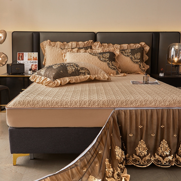 91家纺网 家纺一手货源 找家纺 罗艺轩 2024新款高克重水晶绒夹棉床裙四件套-欧典风尚 欧典风尚-香槟色