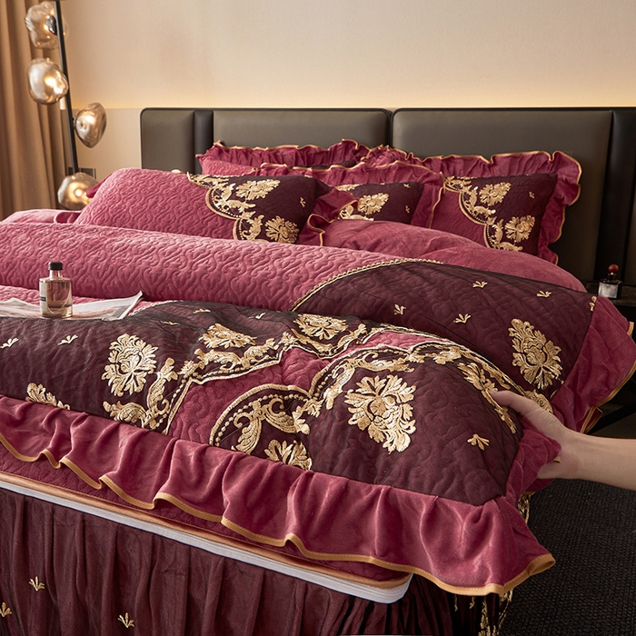 91家纺网 家纺一手货源 找家纺 罗艺轩 2024新款高克重水晶绒夹棉床裙四件套-欧典风尚 欧典风尚-深豆沙