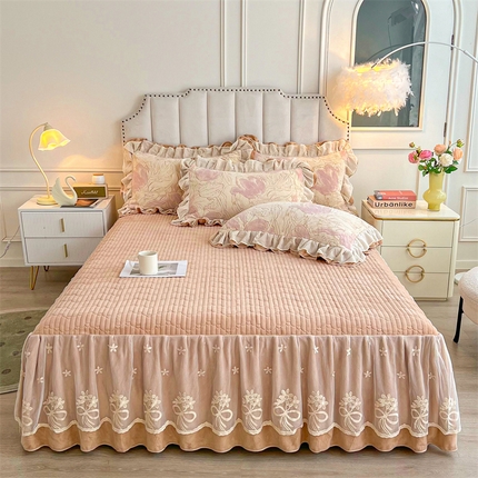 宜凡家纺 2024新款牛奶绒雕花绒床裙三件套 境遇浅语