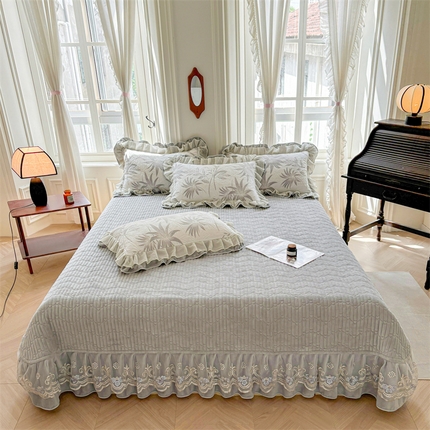 宜凡家纺 2024新款牛奶绒雕花绒床盖三件套 幽兰情