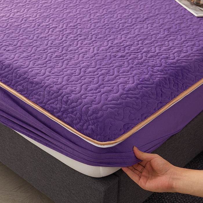 91家纺网 家纺一手货源 找家纺 罗艺轩 2024新款高克重水晶绒夹棉床裙三件套-欧典风尚 欧典风尚-魅力紫