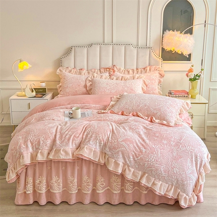 宜凡家纺 2024新款牛奶绒雕花绒床裙四件套 迷雾森林