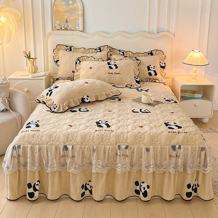 91家纺网 家纺一手货源 找家纺 （总）宜凡家纺 2024新款牛奶绒印花夹棉花边床裙三件套