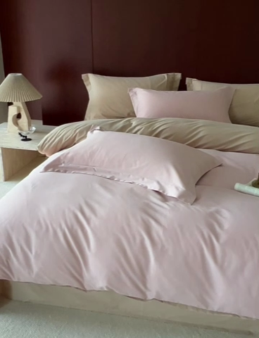 91家纺网 家纺一手货源 找家纺 秀色家纺 50支秋冬加厚保暖床上四件套纯棉全棉轻奢高端床品纯色磨毛三件套 瑞妮-桃红+奶油