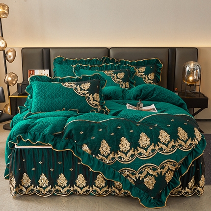 91家纺网 家纺一手货源 找家纺 罗艺轩 2024新款高克重水晶绒夹棉床裙四件套-欧典风尚 欧典风尚-黛绿色