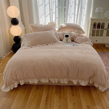 91家纺网 家纺一手货源 找家纺 （总）艾咪-Amy ntmy 花边款加厚雕花牛奶绒四件套