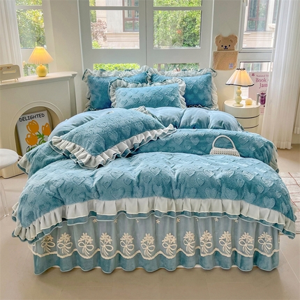 91家纺网 家纺一手货源 找家纺 （总）宜凡家纺 2024新款A类牛奶绒剪花绒床裙四件套