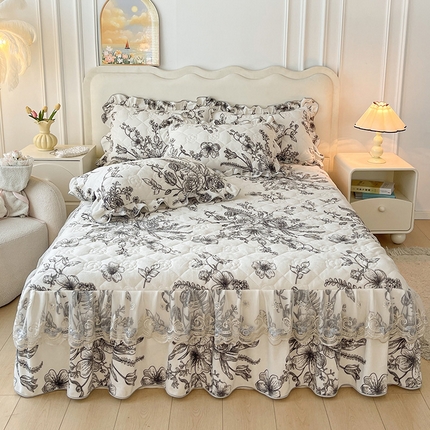 宜凡家纺 2024新款牛奶绒印花夹棉花边床裙三件套 淡雅相思