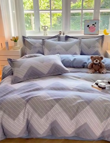 91家纺网 家纺一手货源 找家纺 暖芯优选 2025新款直播爆款加厚全棉磨毛四件套喷气印花纯棉（一字绣工艺款）学生三件套10月上新 费洛斯