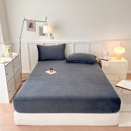 91家纺网 家纺一手货源 找家纺 （总）简宜家居（朝初家纺） 2025新款200克牛奶绒A版床笠