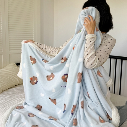 吉象家纺 2024新款高克重牛奶绒羊羔绒印花毛毯 领带熊