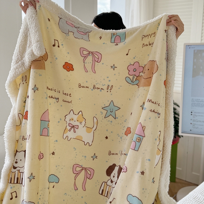 91家纺网 家纺一手货源 找家纺 吉象家纺 2024新款高克重牛奶绒羊羔绒印花毛毯 动物聚会趴