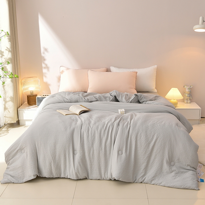 91家纺网 家纺一手货源 找家纺 富威堡家纺 2025新款A类泡泡纱新疆棉花被 浅云灰