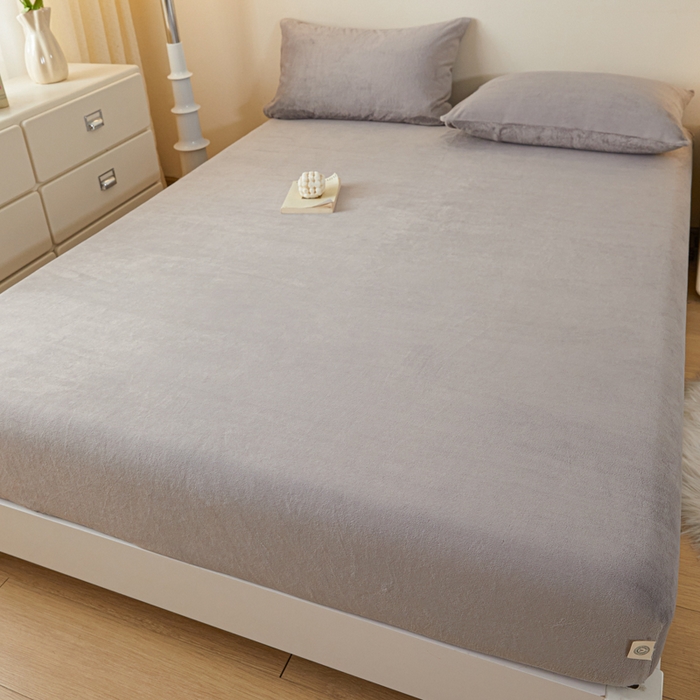 91家纺网 家纺一手货源 找家纺 鑫钰 2024秋冬新款加厚牛奶绒防水床笠 紫灰