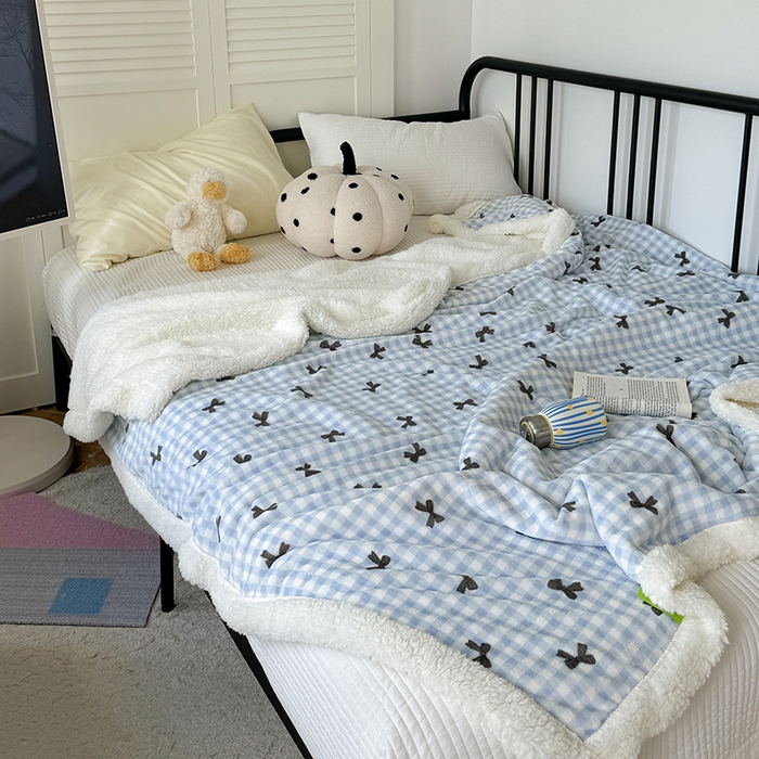 91家纺网 家纺一手货源 找家纺 吉象家纺 2024新款高克重牛奶绒羊羔绒印花毛毯 蝴蝶结