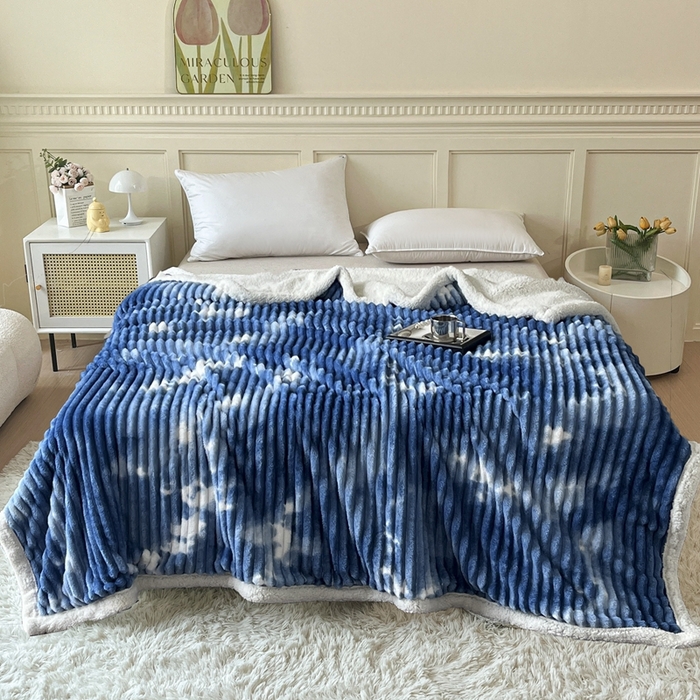 91家纺网 家纺一手货源 找家纺 璐维斯家纺 2025款双层加厚毛毯羊羔绒牛奶绒保暖毯子盖毯午睡法莱绒多功能毯子跨境外贸直播电商专供礼品绒毯 天空蓝