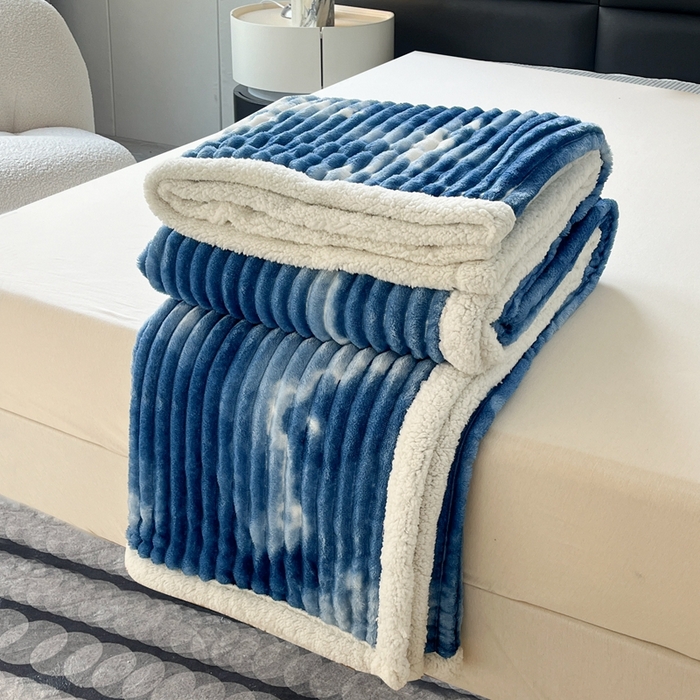 91家纺网 家纺一手货源 找家纺 璐维斯家纺 2025款双层加厚毛毯羊羔绒牛奶绒保暖毯子盖毯午睡法莱绒多功能毯子跨境外贸直播电商专供礼品绒毯 天空蓝