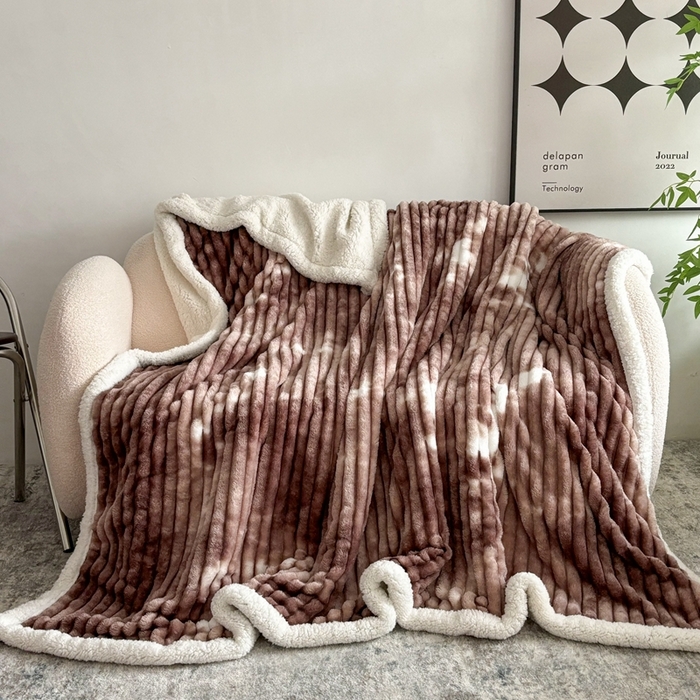 91家纺网 家纺一手货源 找家纺 璐维斯家纺 2025款双层加厚毛毯羊羔绒牛奶绒保暖毯子盖毯午睡法莱绒多功能毯子跨境外贸直播电商专供礼品绒毯 清新绿