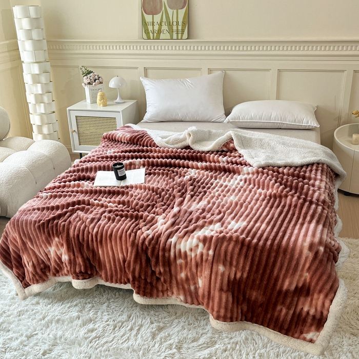 91家纺网 家纺一手货源 找家纺 璐维斯家纺 2025款双层加厚毛毯羊羔绒牛奶绒保暖毯子盖毯午睡法莱绒多功能毯子跨境外贸直播电商专供礼品绒毯 肉桂红