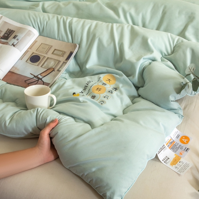 91家纺网 家纺一手货源 找家纺 慕尚家纺 2025新款大豆纤维被被子被芯 大豆纤维被薄荷绿