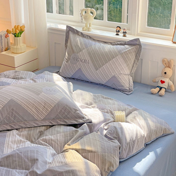 91家纺网 家纺一手货源 找家纺 暖芯优选 2025新款直播爆款加厚全棉磨毛四件套喷气印花纯棉（一字绣工艺款）学生三件套10月上新 费洛斯