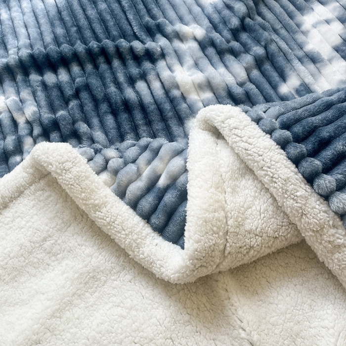 91家纺网 家纺一手货源 找家纺 璐维斯家纺 2025款双层加厚毛毯羊羔绒牛奶绒保暖毯子盖毯午睡法莱绒多功能毯子跨境外贸直播电商专供礼品绒毯 雾霾蓝