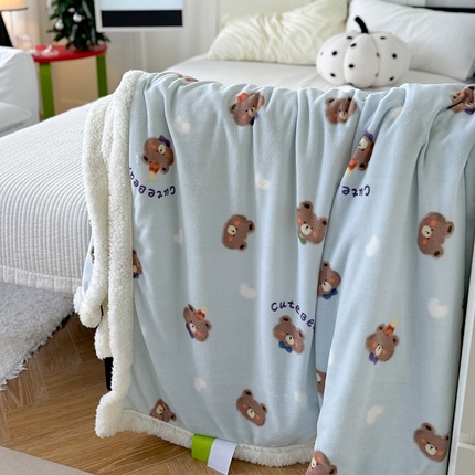 91家纺网 家纺一手货源 找家纺 吉象家纺 2024新款高克重牛奶绒羊羔绒印花毛毯 领带熊